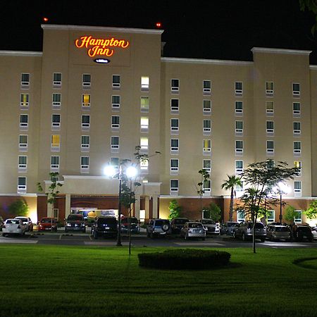 Hampton Inn By Hilton Guadalajara-Aeropuerto Las Pintas Екстериор снимка