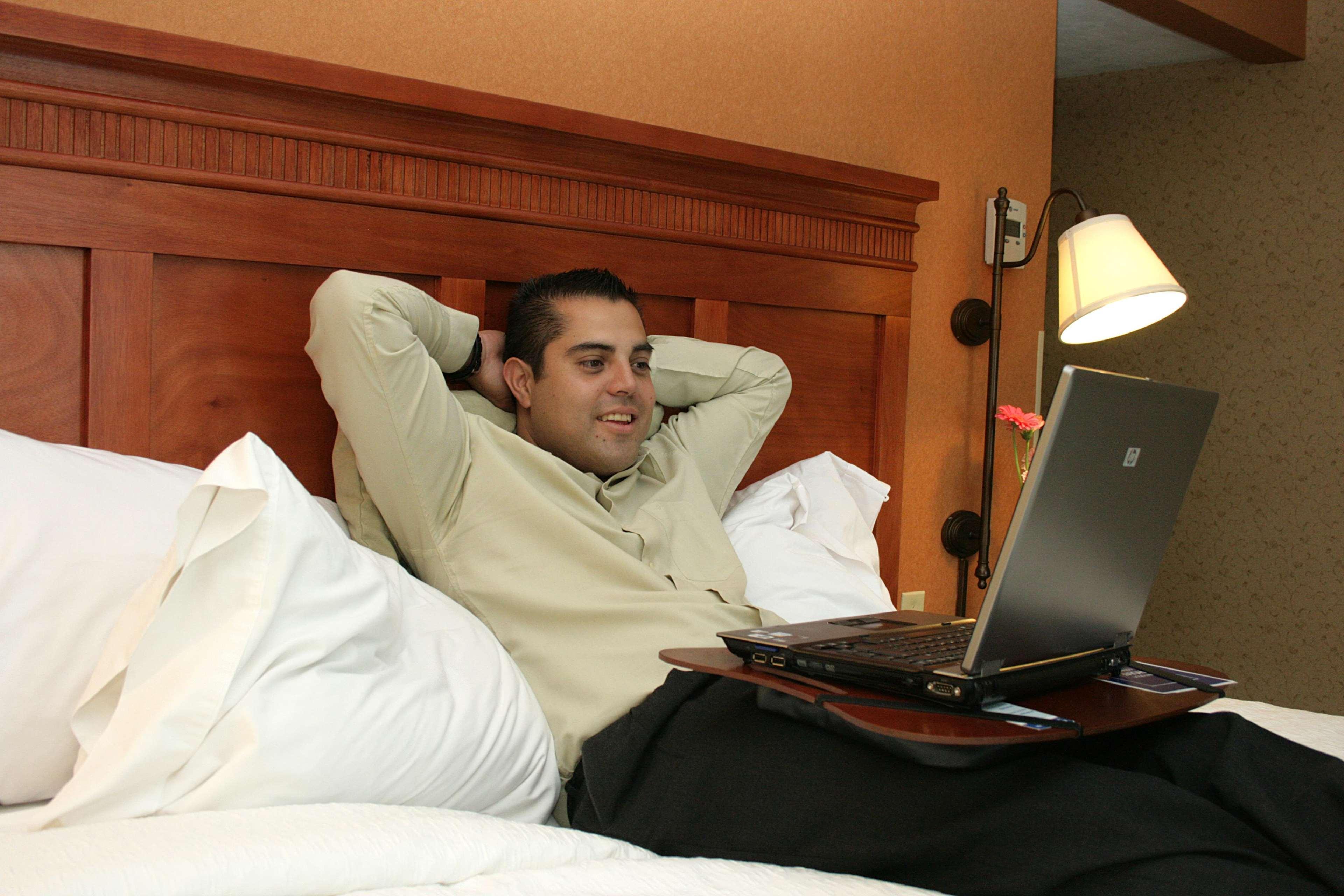Hampton Inn By Hilton Guadalajara-Aeropuerto Las Pintas Стая снимка