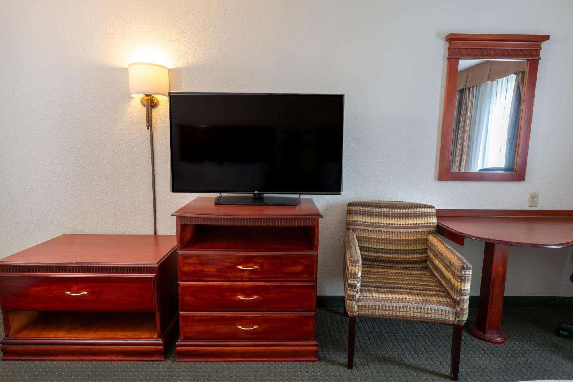 Hampton Inn By Hilton Guadalajara-Aeropuerto Las Pintas Екстериор снимка